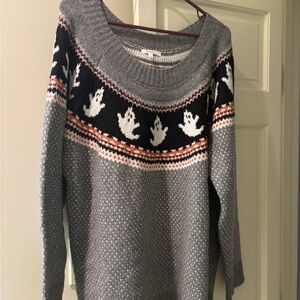 Maurices Gray and Black Crew Neck Sweater with Fair Isle Pattern